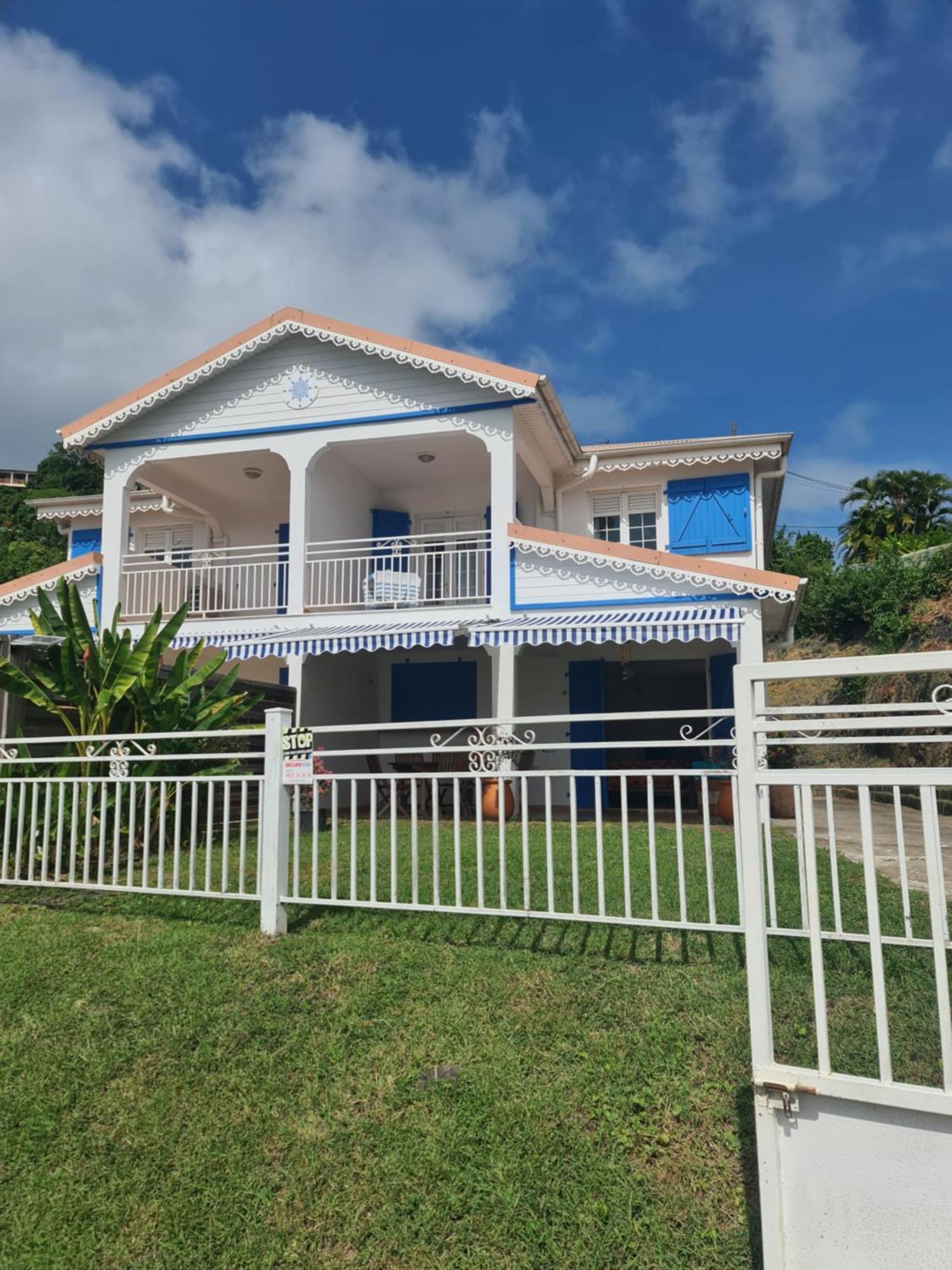 Villa Avec Vue T2 A T5 Duo De La Baie 勒罗贝尔 外观 照片